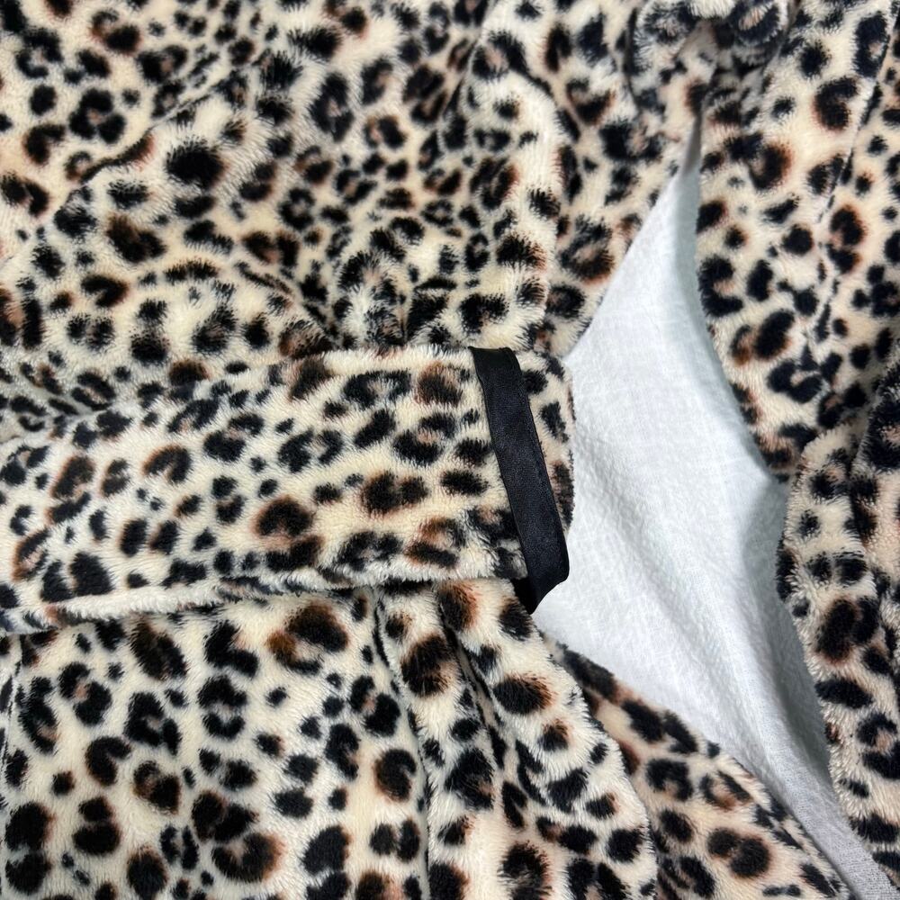 Victoria’s Secret Leopard Plush Robe XS/S Y2K Mob Wife Belted Bathrobe - Picture 5 of 10